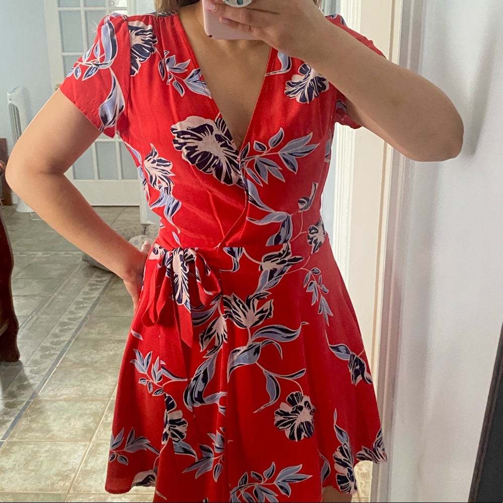 Yumi Kim wrap Silk short dress sz Medium Red Blue